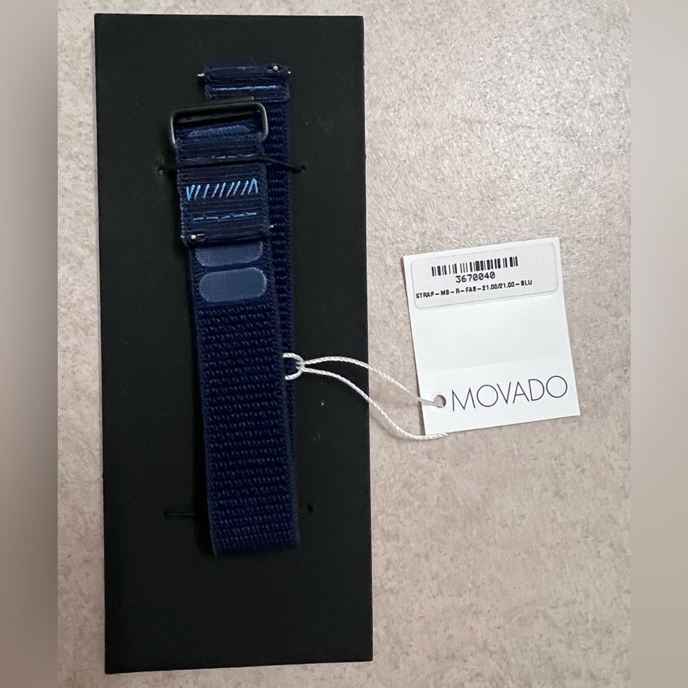 COPY - Discontinued Movado smart watch 42mm band new with tags